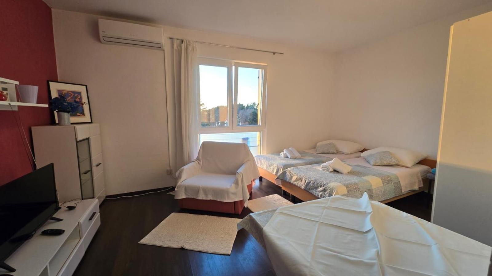 Studio Apartment Ljubica For 2 Persons 150M From The Beach Porec Ngoại thất bức ảnh