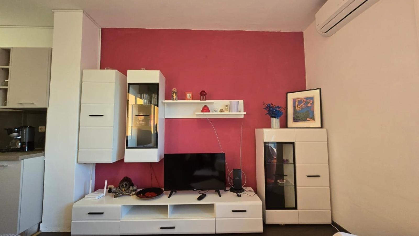 Studio Apartment Ljubica For 2 Persons 150M From The Beach Porec Ngoại thất bức ảnh