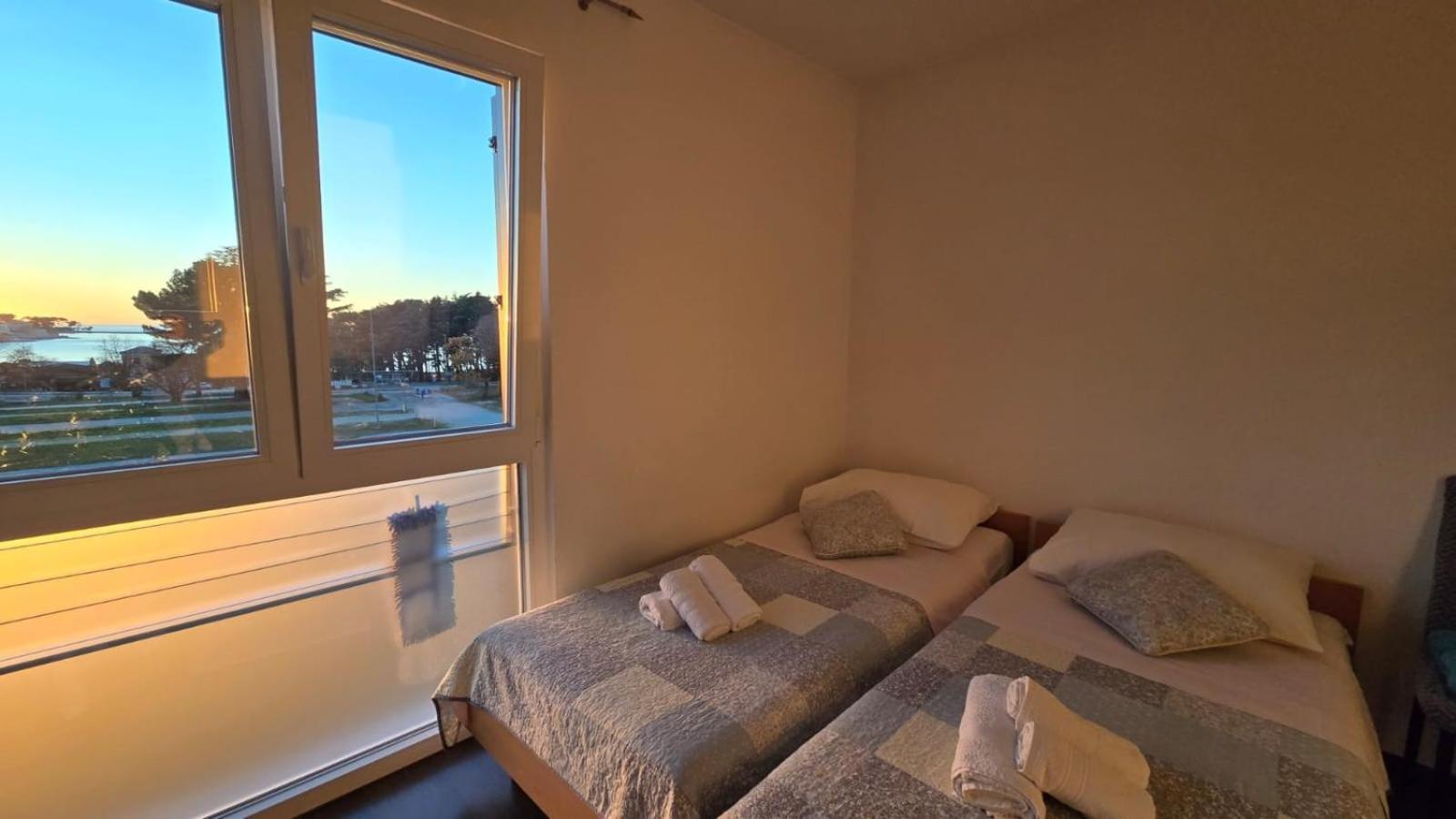 Studio Apartment Ljubica For 2 Persons 150M From The Beach Porec Ngoại thất bức ảnh